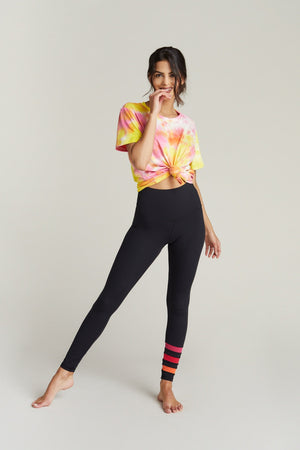 Open image in slideshow, Strut This | Celine Ankle Legging
