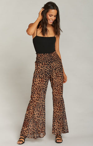 Open image in slideshow, Roberts Party Pants | Donna Cheetah Print
